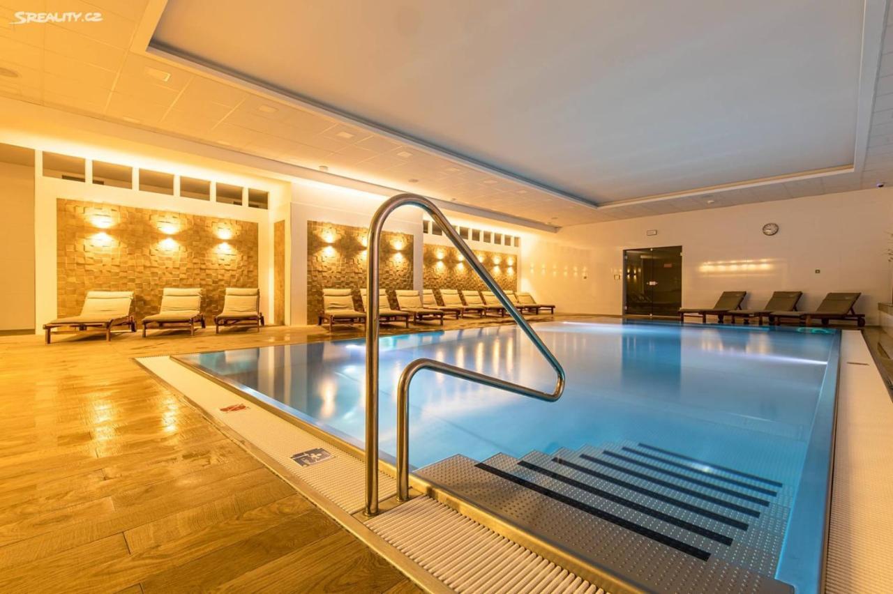 Spa Apartment Moser KLV Exterior foto